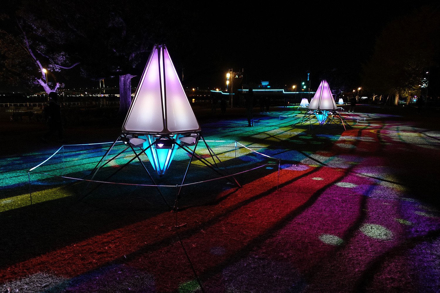 （2025/12/23〜）「横浜ヨルノヨ」