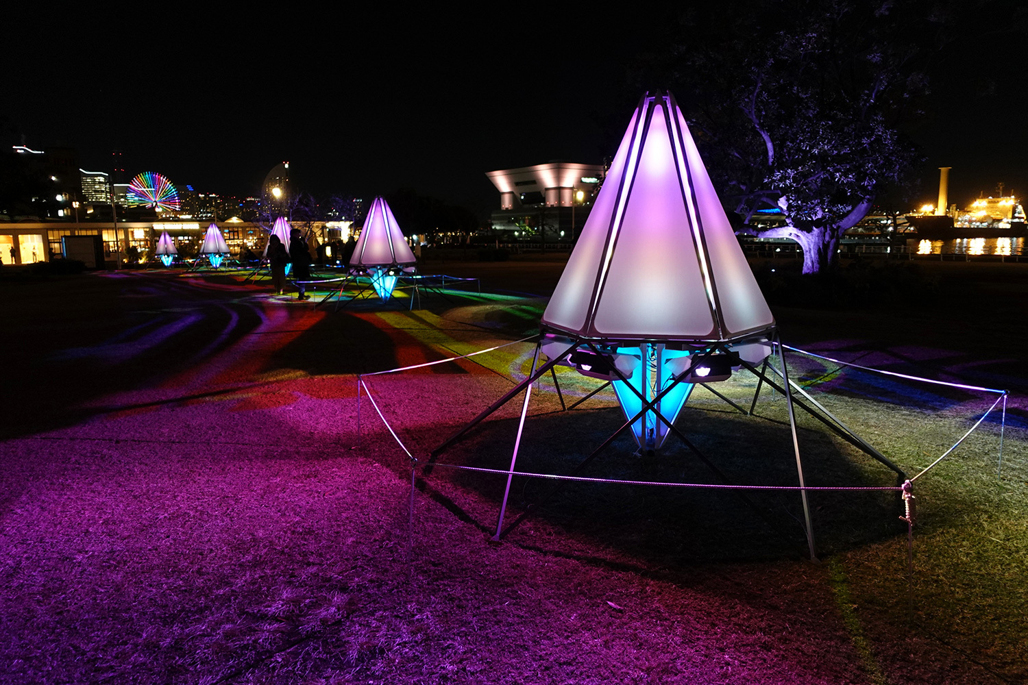 （2025/12/23〜）「横浜ヨルノヨ」